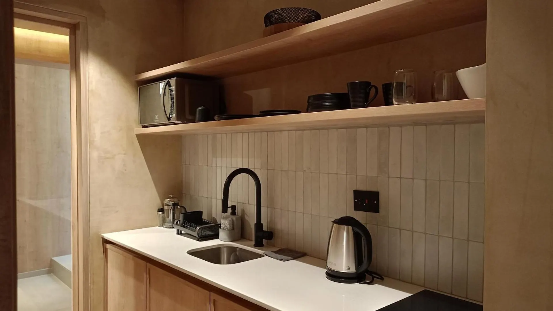 Casa Tokyo Manila By Xcay Home Medellin 0*,